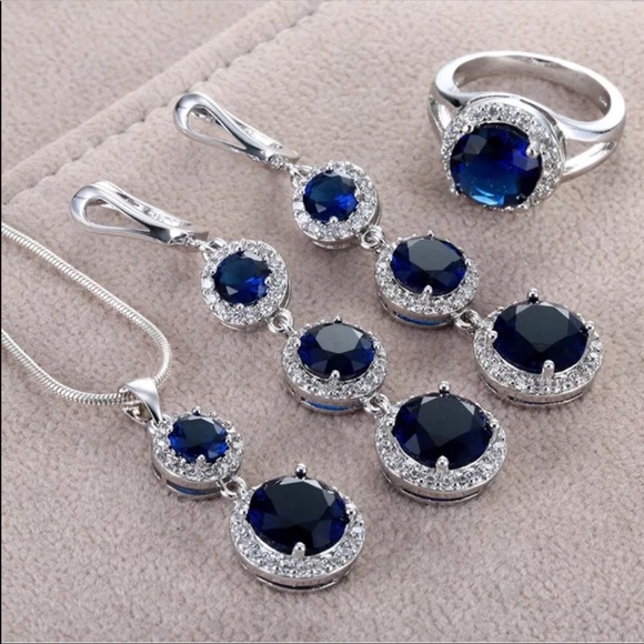 Jewelry - NWT elegant blue sapphire necklace set earrings